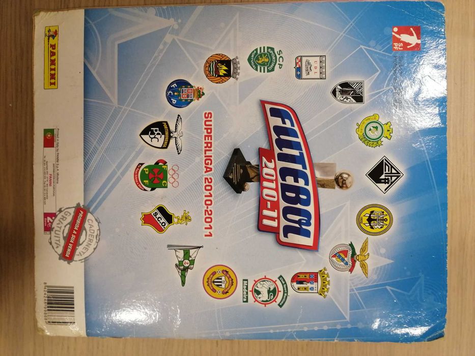 Caderneta Futebol 2010-11 - Panini [Completa]