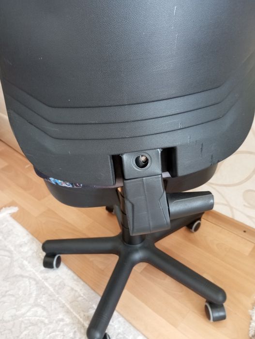 Крісло офісне під ремонт