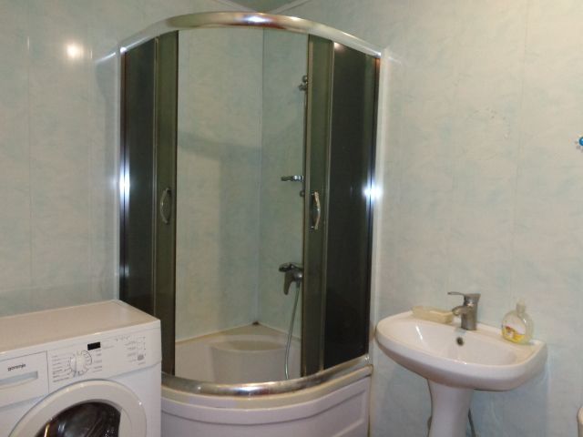 Квартира. Подобово. Центр. Кондиціонер, Wi-Fi, Звiтнi документи.