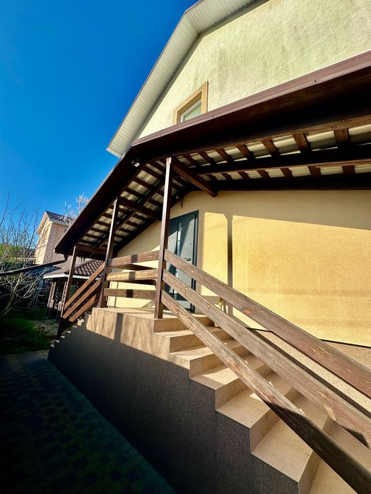 Продаж затишного будинку в Бучі з свіжим ремонтом. 6 соток