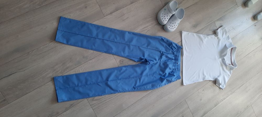 Медичний  спец костюм