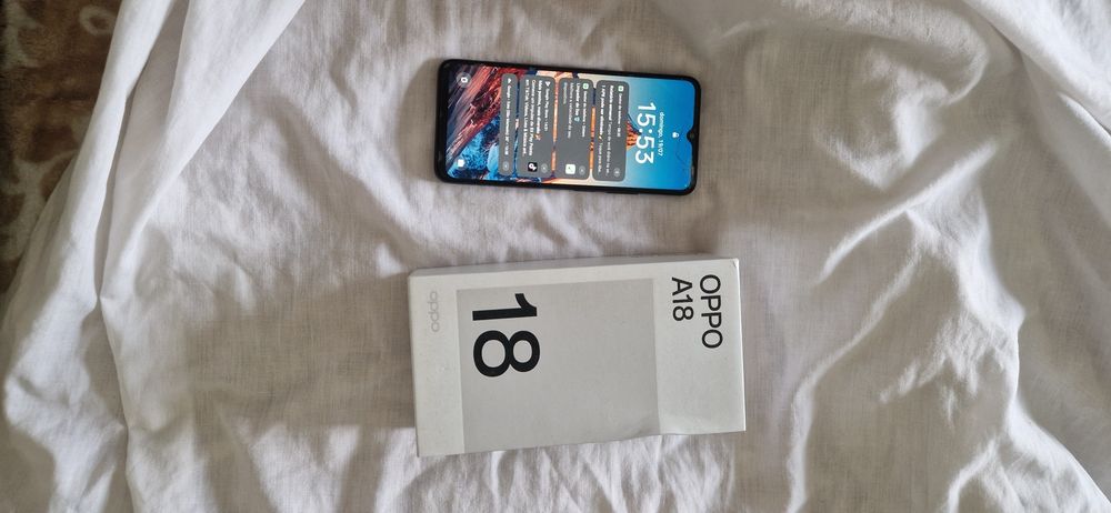 OPPO A18 top e b
