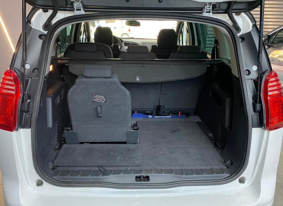 Peugeot 5008 1.2 PureTech Style – 7 Lugares (2015)
