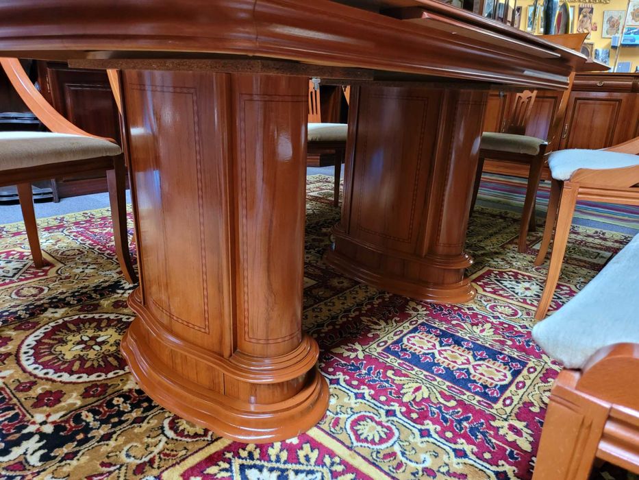 Mesa de sala extensível - Bom estado geral - Só a mesa as cadeiras sã