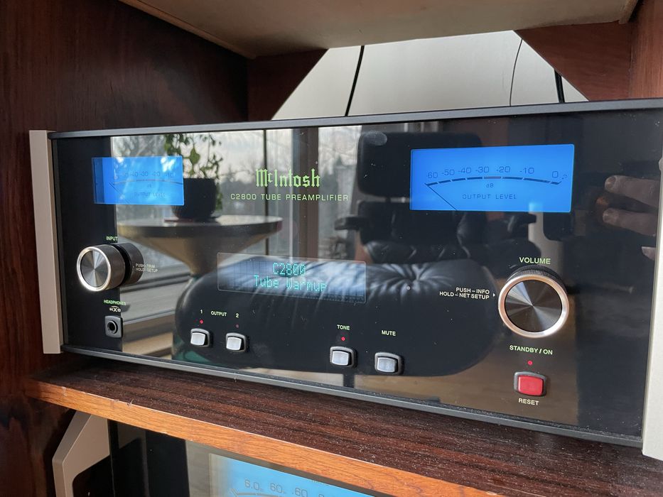 Przedwzmacniacz McIntosh C2800