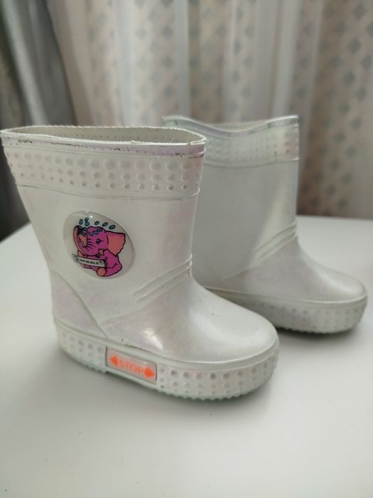 Резиновые сапожки детские