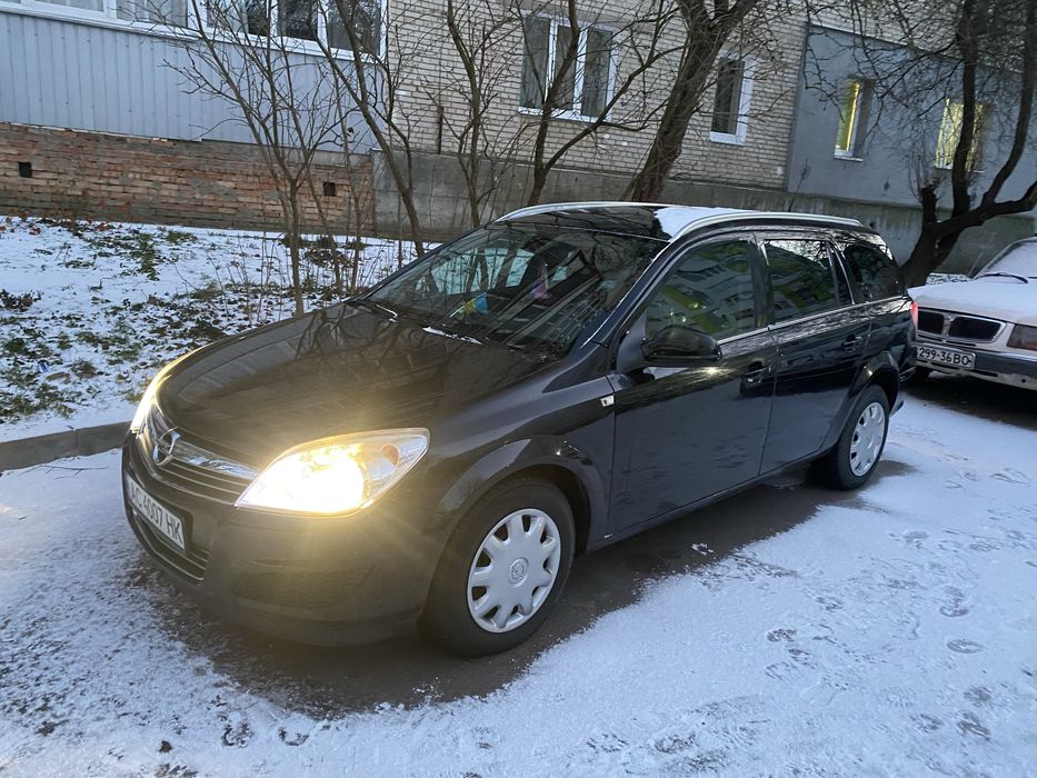 Продам опель астра h 2009