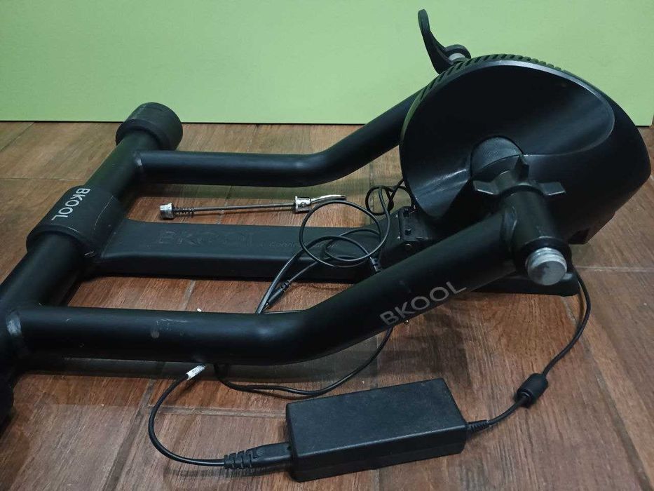 Велостанок BKOOL Smart Pro.  Испания