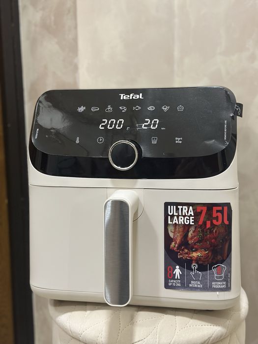 Аерогриль Tefal EY855AE0
