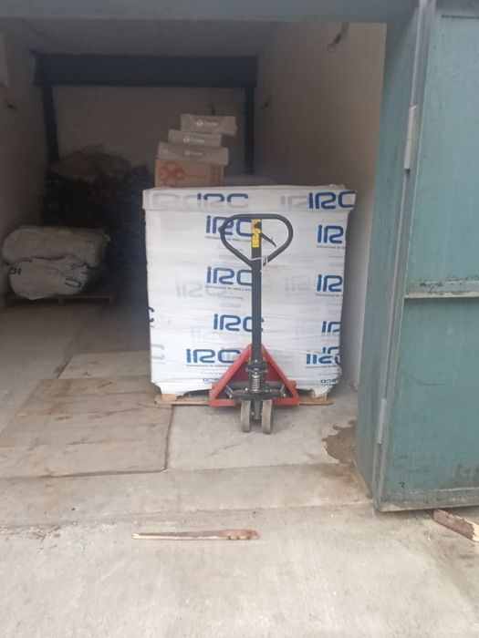 Вантажні перевезення гідроборт.Пландек.