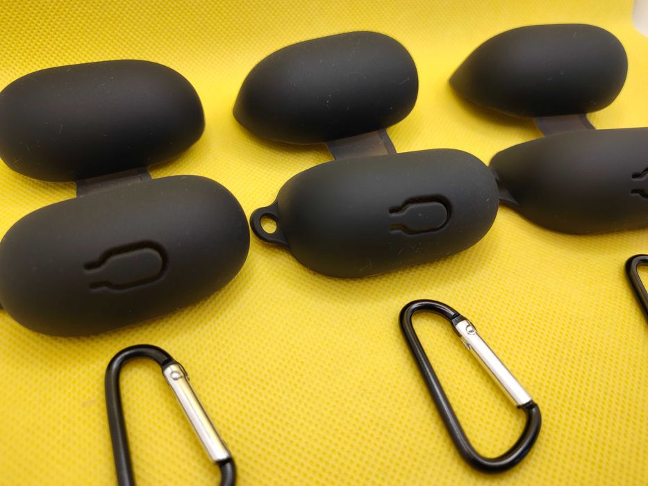Чехол силиконовый на наушники Anker Soundcore Liberty 4 NC + карабин!