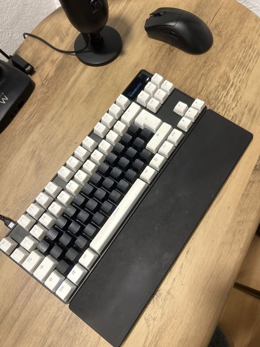 Apex Pro TKL 2023 | OmniPoint 2.0 | Rapid Trigger | Apoio de pulso