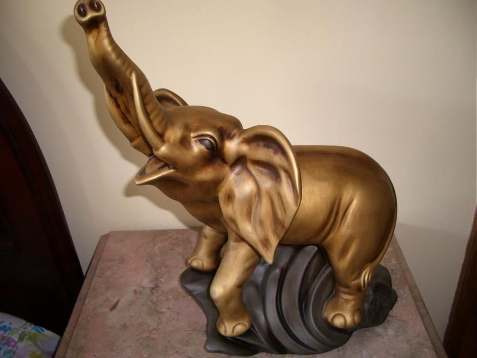 Large Ceramic Elephant64750810893698123