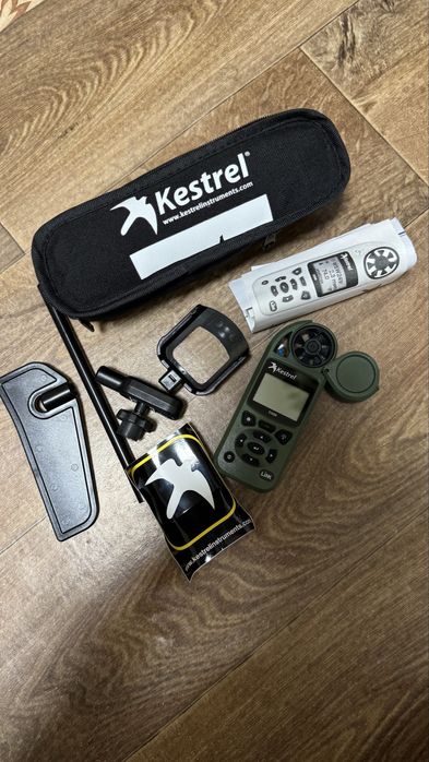 Kestrel 5500 метеостанція