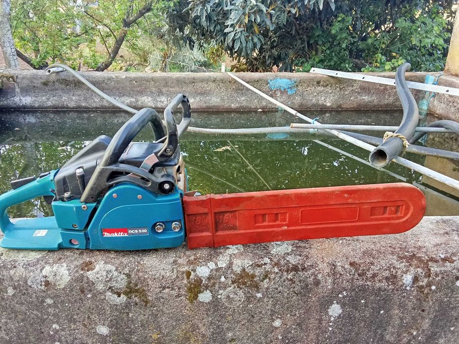 Motosserra Makita DCS 520 a gasolina de mistura