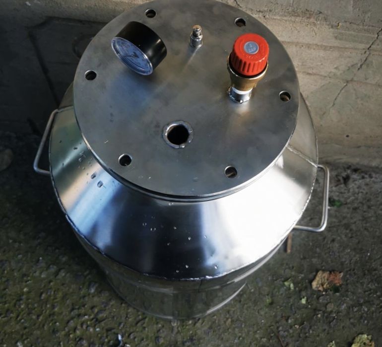 Автоклав з н/ж сталі.