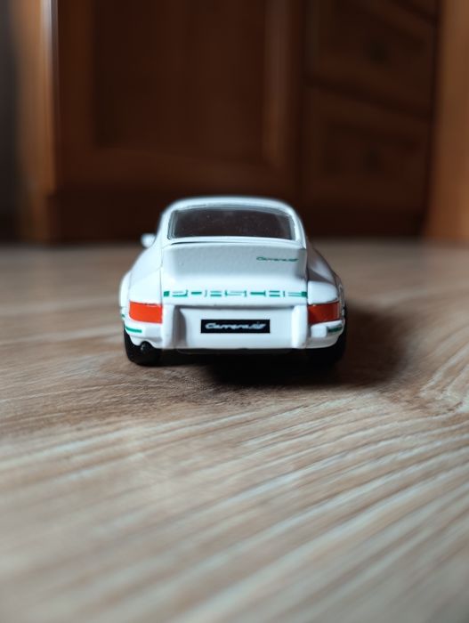 Modele Porsche 911 Carrera Ford Mustang Welly