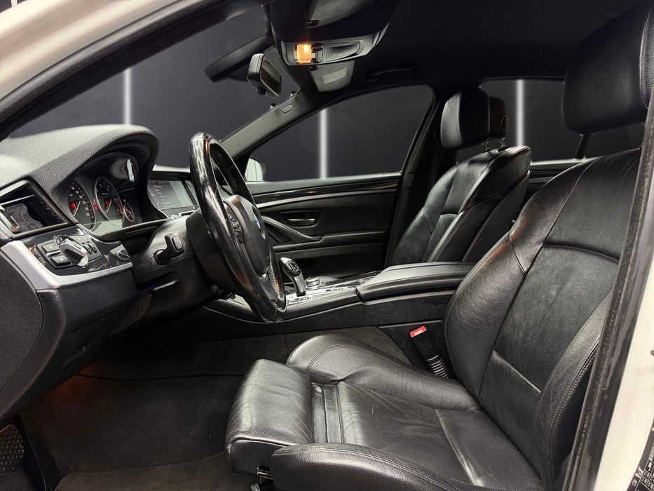 BMW 520d Sport Auto GPS/Pele c/Garantia - 219€&nbsp;p/mês foto 5
