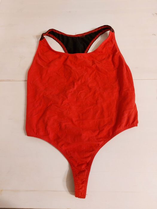 Damskie czerwone body