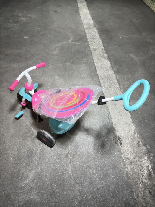 Triciclo Rosa e Azul - com proteção para o sol