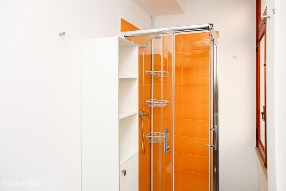 Apartamento com 1 quartos - localizado em  Coimbra