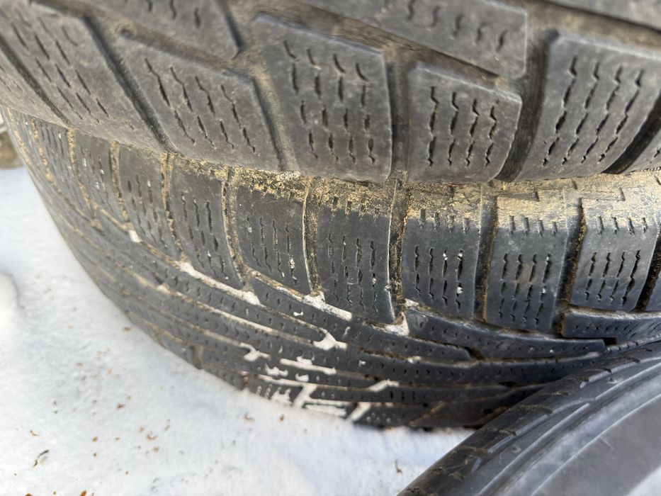 Продам колеса гума на дисках 4 шт 5*130