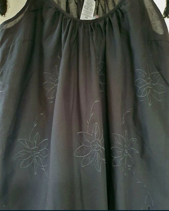 Sukienka plażowa Calzedonia s/m letnia czarna bawełna chwosty koraliki