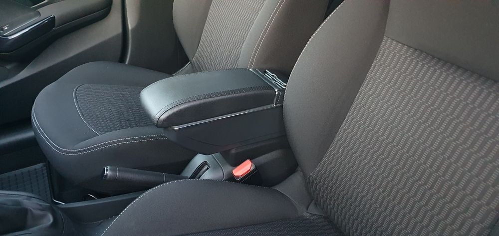 Peugeot 208 podłokietnik