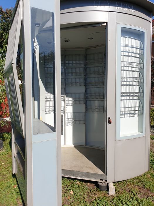 X         sprzedam kiosk