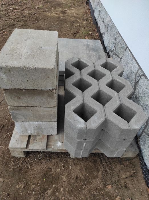 Bloczki fundamentowe 38x24x12