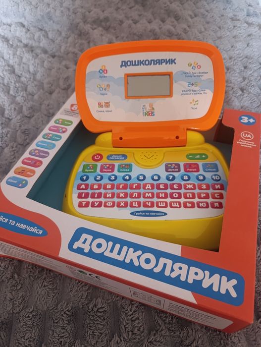 Розвиваючий ноутбук