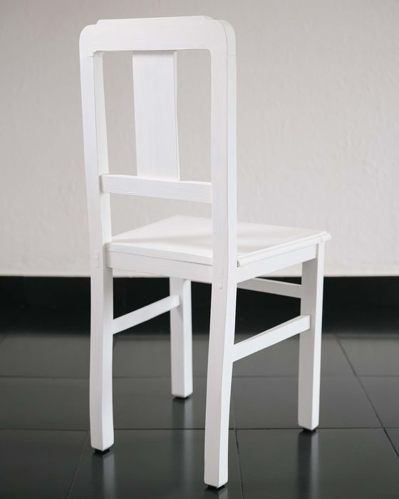 Cadeira rústica vintage em madeira (disponível em branco ou verde)