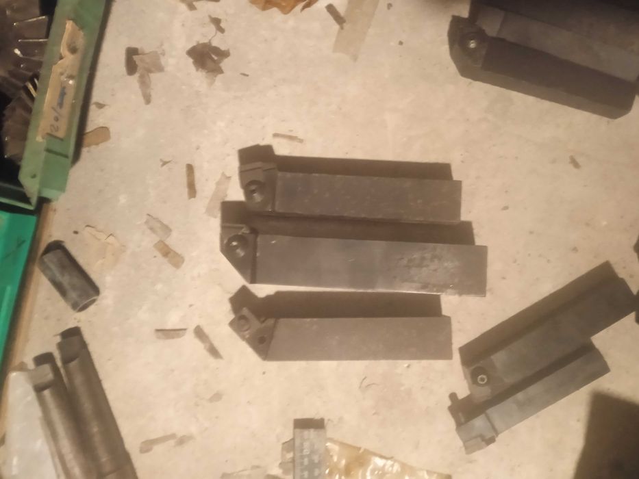 Noże tokarskie składaki