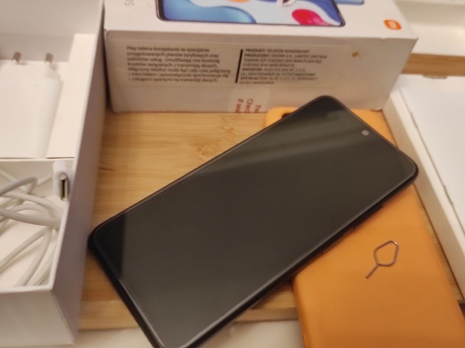 Prawie jak nowy Xiaomi Redmi Note 11S 8GB RAM, 128GB ROM, szkło, case