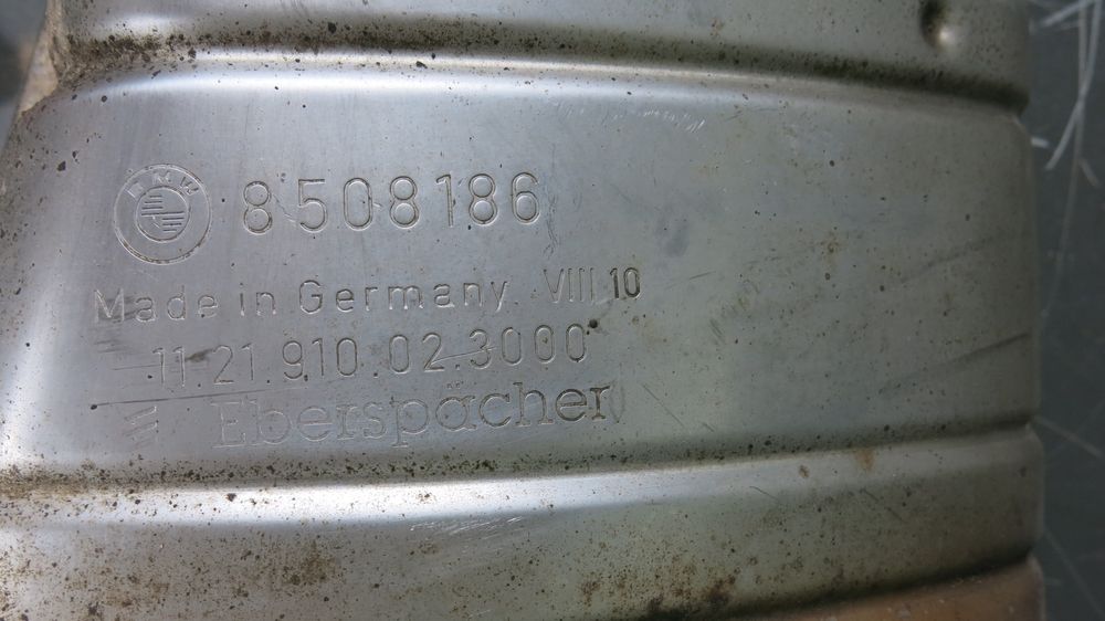 BMW F11 F10 5 tłumik końcowy 2.0d