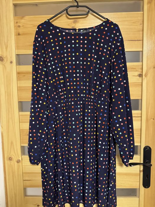 Sukienka w gumkę 2XL curve