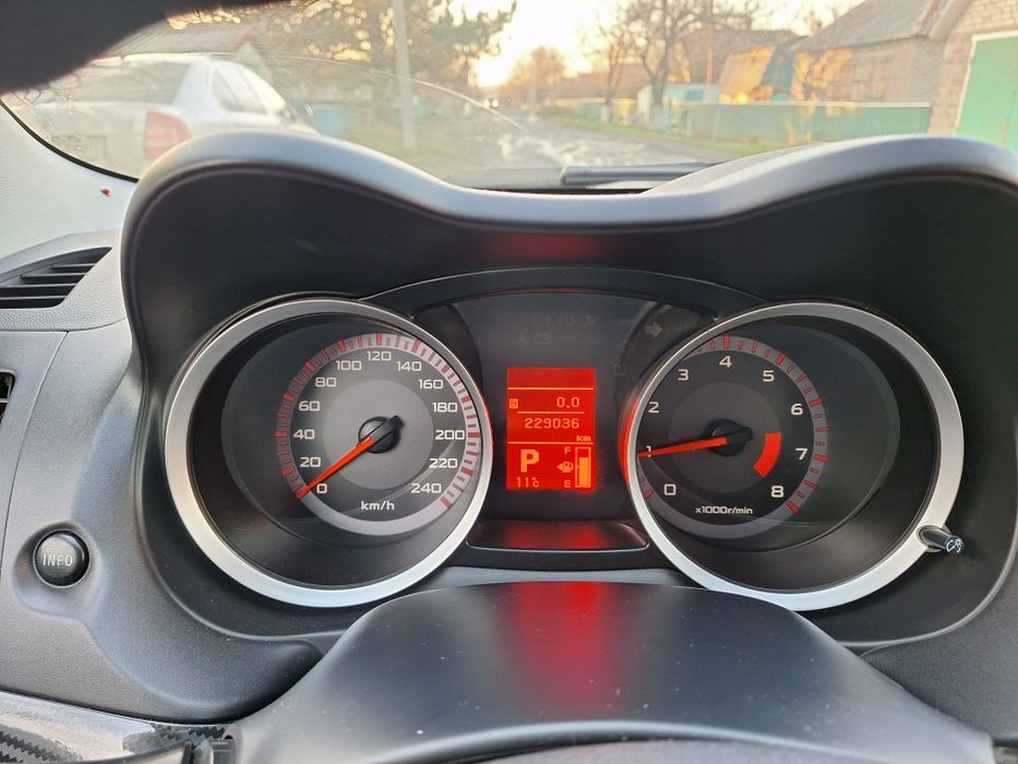 Mitsubishi Lancer X 1,5 бензин АКПП 2008рік