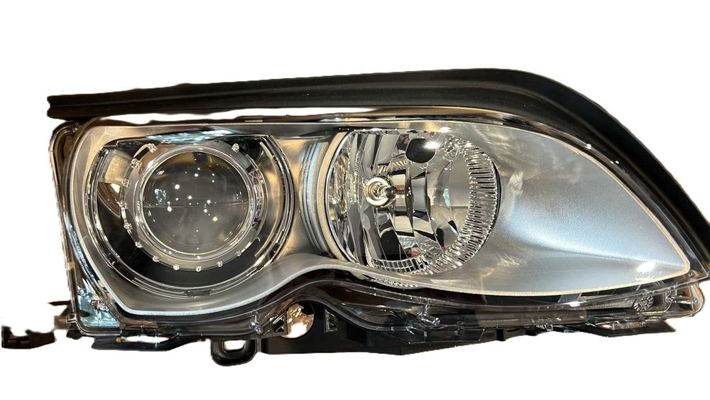 Reflektor MAGNETI MARELLI BMW Seria 3 prawa przód XENON