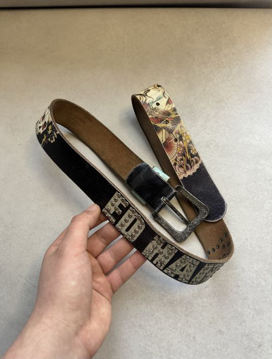 Кожаный ремень Ed Hardy мужской с заклепками в стиле Y2K (оригинал)