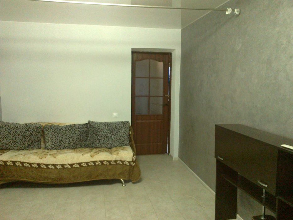 ЗДАМ красиву 2 Кім.Кв(Сучас.РЕМОНТ)Меблі,Пральна,Холодильк)Світло 24-7