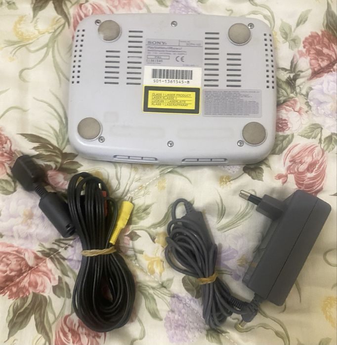 Playstation 1 slim como nova