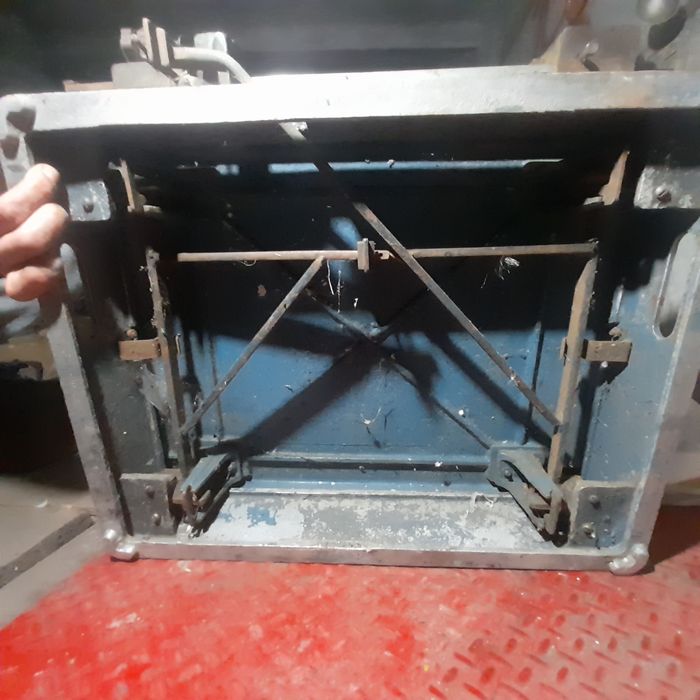 Продам веса алюмінівиє