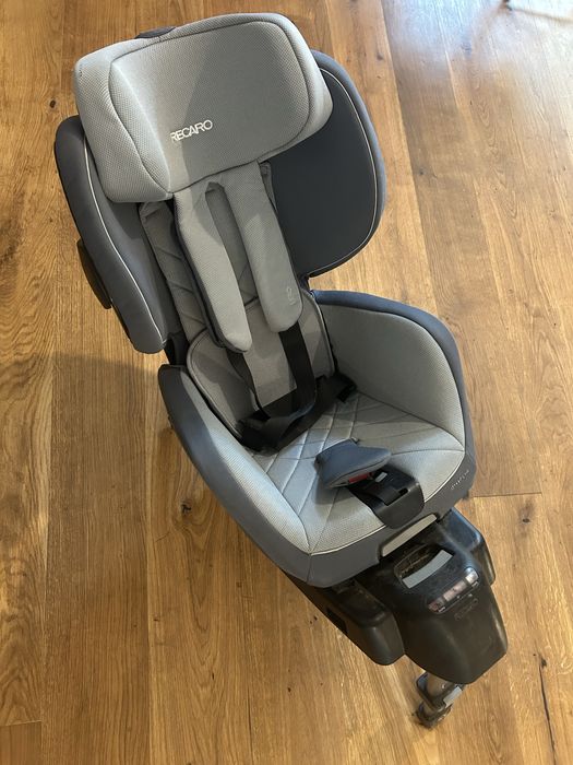 Fotelik Recaro Optiafix 9-18kg
