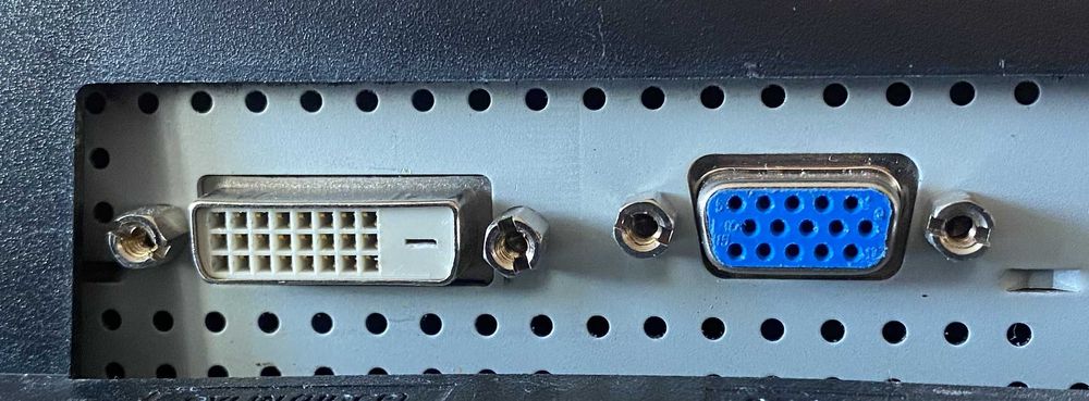 Монітор Samsung SyncMaster 226BW