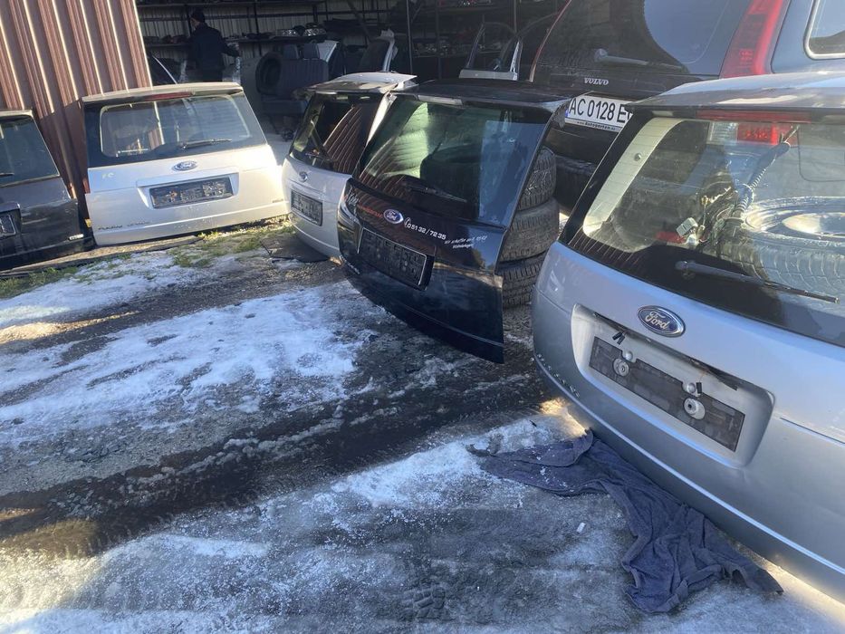 Кришка багажника кляпа Ford Cmax 2003-2010