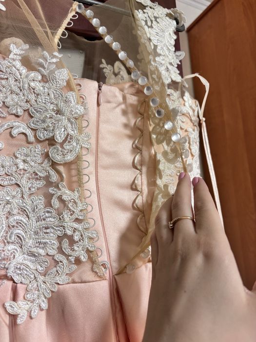 Продам вечірню сукню