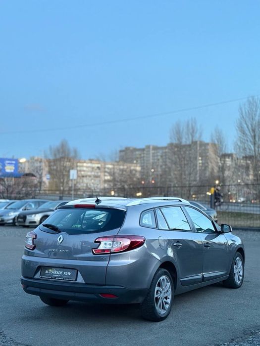 Renault Megane 3. Рестайлинг.1.5 дизель. Автомат.