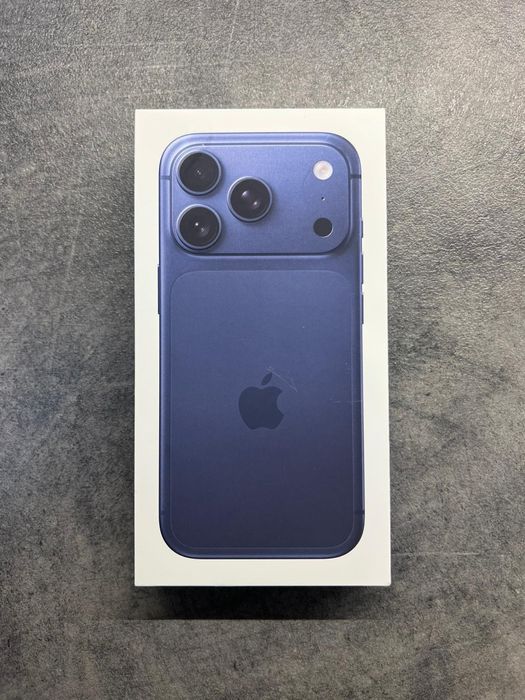 Zaplombowany iPhone 17 pro 512GB - Nowy