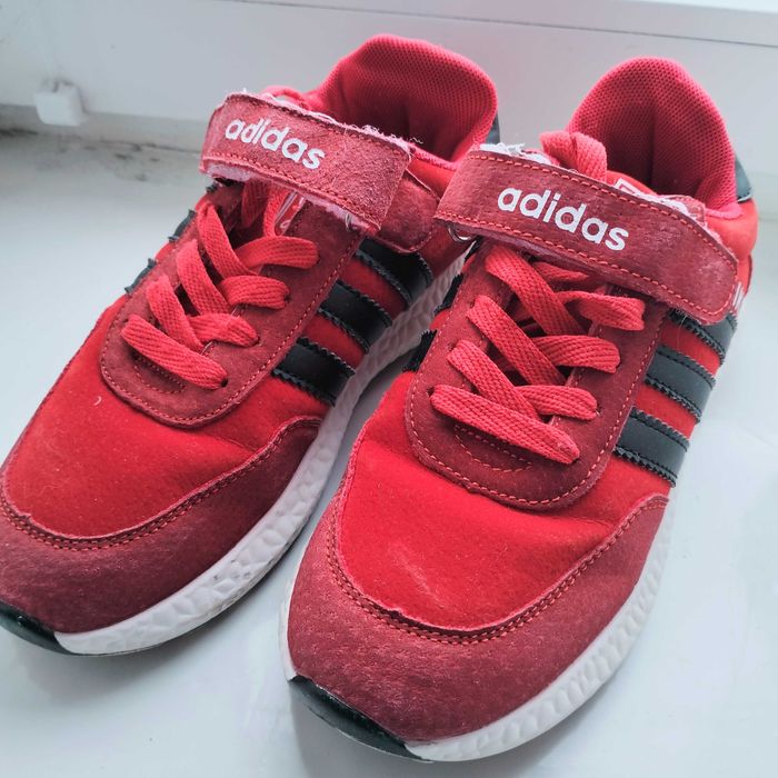 Продам кросівки  стан відмінний р. 35