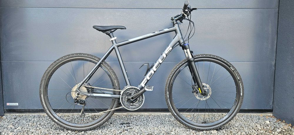 Rower trekkingowy. Focus. rozm 56 cm. XT